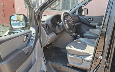 Hyundai Grand Starex Grand Starex I рестайлинг 2, 2012 год, 1 350 000 рублей, 12 фотография