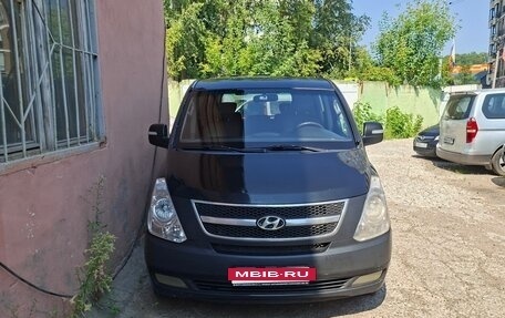 Hyundai Grand Starex Grand Starex I рестайлинг 2, 2012 год, 1 350 000 рублей, 2 фотография