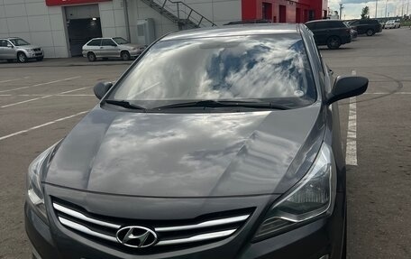 Hyundai Solaris II рестайлинг, 2014 год, 890 000 рублей, 1 фотография