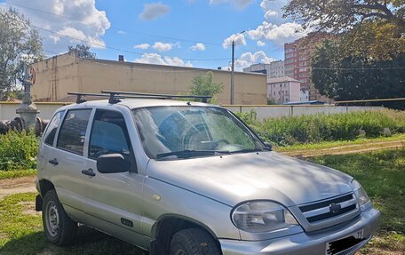 Chevrolet Niva I рестайлинг, 2005 год, 252 000 рублей, 2 фотография