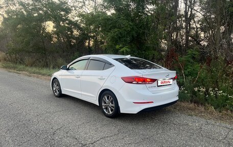 Hyundai Elantra VI рестайлинг, 2017 год, 930 000 рублей, 2 фотография