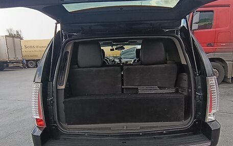 Cadillac Escalade III, 2013 год, 2 500 000 рублей, 13 фотография
