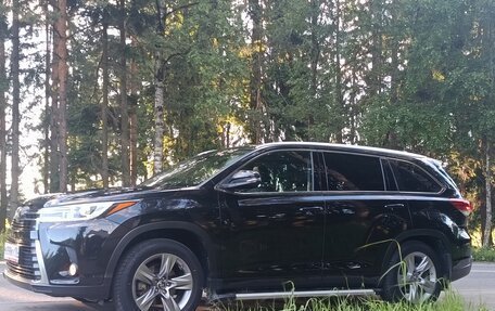 Toyota Highlander III, 2020 год, 3 850 000 рублей, 6 фотография