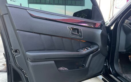 Mercedes-Benz E-Класс, 2011 год, 1 300 000 рублей, 19 фотография