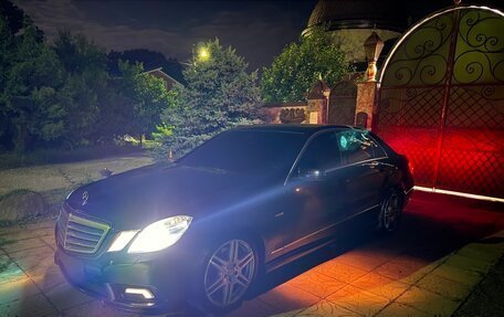 Mercedes-Benz E-Класс, 2011 год, 1 300 000 рублей, 25 фотография