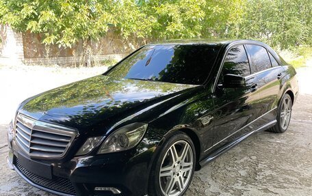Mercedes-Benz E-Класс, 2011 год, 1 300 000 рублей, 26 фотография