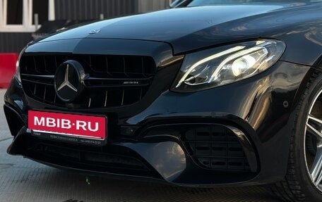 Mercedes-Benz E-Класс, 2019 год, 4 300 000 рублей, 5 фотография
