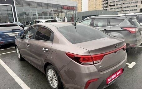KIA Rio IV, 2018 год, 1 350 000 рублей, 3 фотография
