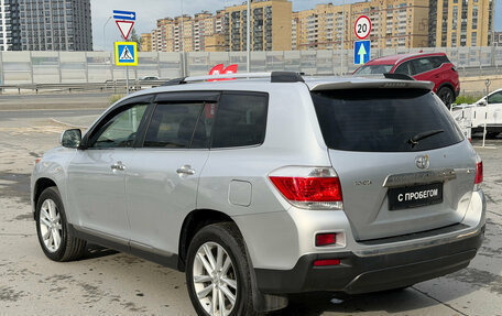Toyota Highlander III, 2010 год, 1 565 000 рублей, 6 фотография