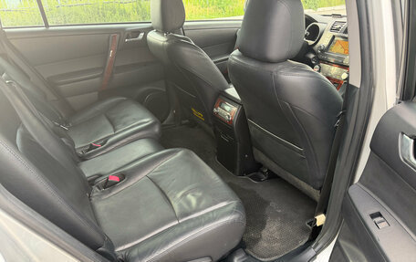Toyota Highlander III, 2010 год, 1 565 000 рублей, 13 фотография