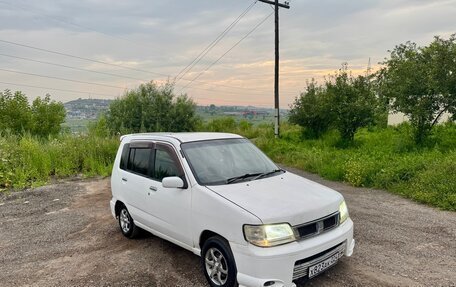 Nissan Cube II, 2001 год, 145 000 рублей, 2 фотография