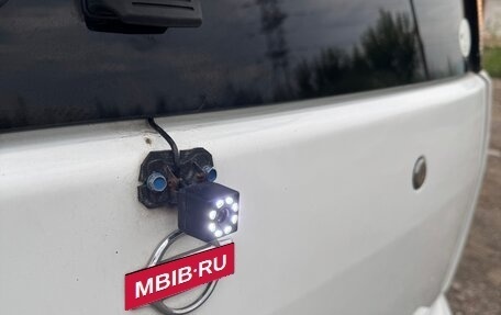 Nissan Cube II, 2001 год, 145 000 рублей, 10 фотография