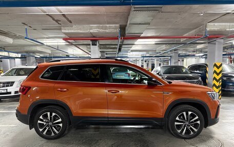 Volkswagen Taos, 2021 год, 2 390 000 рублей, 7 фотография