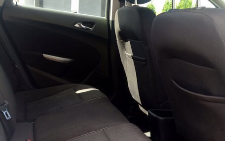 Opel Astra J, 2011 год, 680 000 рублей, 13 фотография