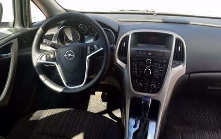 Opel Astra J, 2011 год, 680 000 рублей, 15 фотография