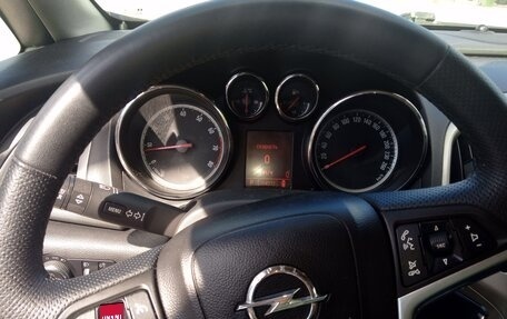 Opel Astra J, 2011 год, 680 000 рублей, 17 фотография