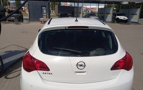 Opel Astra J, 2011 год, 680 000 рублей, 7 фотография
