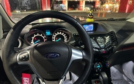 Ford Fiesta, 2015 год, 650 000 рублей, 7 фотография