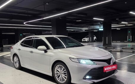 Toyota Camry, 2020 год, 3 800 000 рублей, 6 фотография
