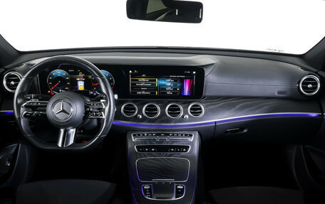 Mercedes-Benz E-Класс, 2021 год, 4 390 000 рублей, 12 фотография