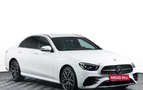 Mercedes-Benz E-Класс, 2021 год, 4 390 000 рублей, 3 фотография