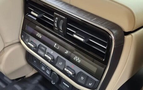 Toyota Land Cruiser, 2025 год, 14 500 000 рублей, 31 фотография