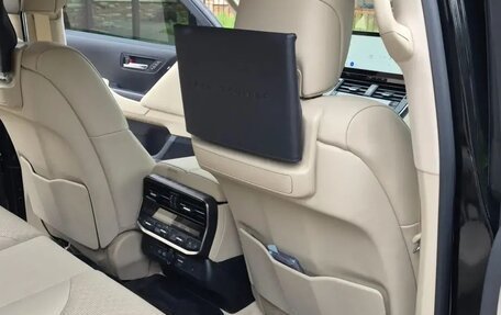 Toyota Land Cruiser, 2025 год, 14 500 000 рублей, 29 фотография