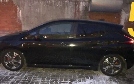 Nissan Leaf II, 2018 год, 2 135 000 рублей, 19 фотография