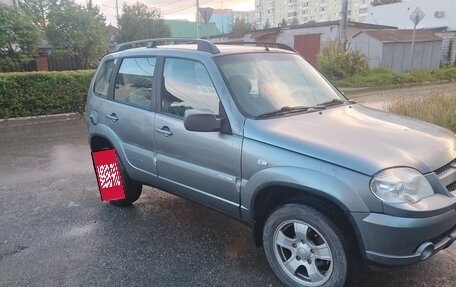 Chevrolet Niva I рестайлинг, 2011 год, 260 000 рублей, 3 фотография