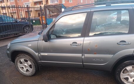 Chevrolet Niva I рестайлинг, 2011 год, 260 000 рублей, 6 фотография