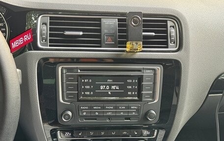 Volkswagen Jetta VI, 2014 год, 1 300 000 рублей, 27 фотография