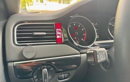 Volkswagen Jetta VI, 2014 год, 1 300 000 рублей, 29 фотография