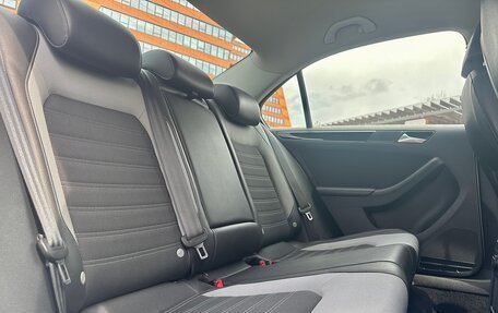 Volkswagen Jetta VI, 2014 год, 1 300 000 рублей, 32 фотография