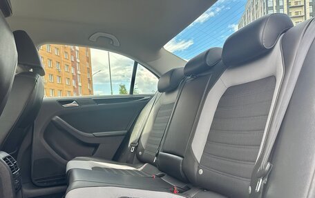 Volkswagen Jetta VI, 2014 год, 1 300 000 рублей, 33 фотография