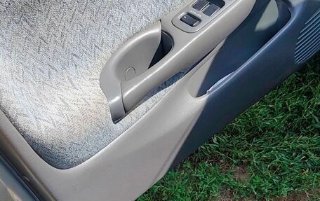 Suzuki Baleno I, 2001 год, 260 000 рублей, 8 фотография