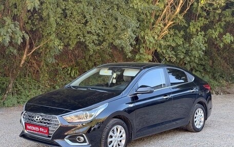 Hyundai Solaris II рестайлинг, 2017 год, 1 200 000 рублей, 1 фотография