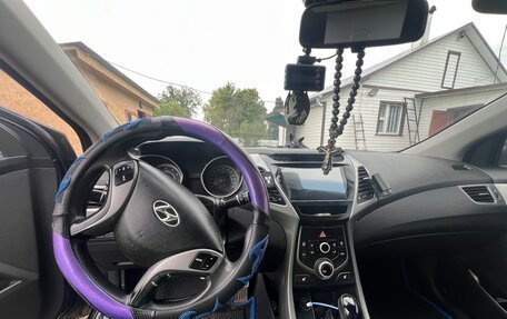 Hyundai Elantra V, 2014 год, 750 000 рублей, 11 фотография