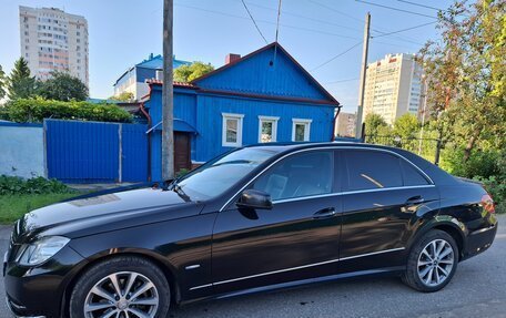 Mercedes-Benz E-Класс, 2009 год, 1 300 000 рублей, 2 фотография