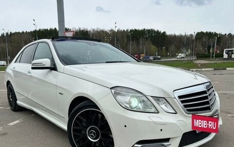 Mercedes-Benz E-Класс, 2012 год, 2 100 000 рублей, 2 фотография