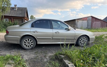 Hyundai Sonata IV рестайлинг, 2004 год, 330 000 рублей, 1 фотография