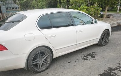 Skoda Superb III рестайлинг, 2013 год, 1 550 000 рублей, 1 фотография
