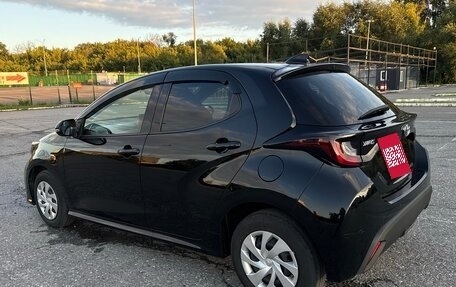 Toyota Yaris, 2021 год, 1 299 000 рублей, 7 фотография