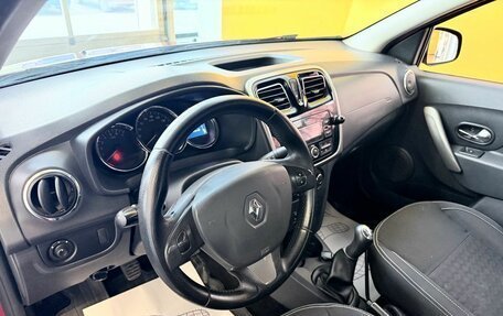 Renault Logan II, 2018 год, 869 000 рублей, 10 фотография