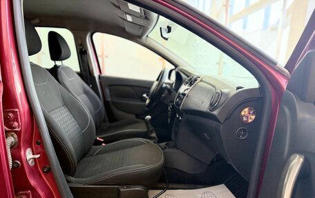 Renault Logan II, 2018 год, 869 000 рублей, 9 фотография