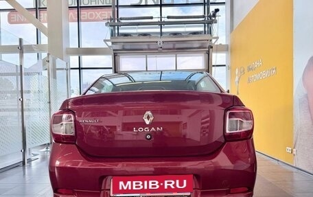 Renault Logan II, 2018 год, 869 000 рублей, 5 фотография