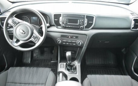 KIA Sportage IV рестайлинг, 2017 год, 2 125 000 рублей, 12 фотография