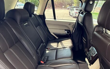 Land Rover Range Rover IV рестайлинг, 2015 год, 3 800 000 рублей, 7 фотография