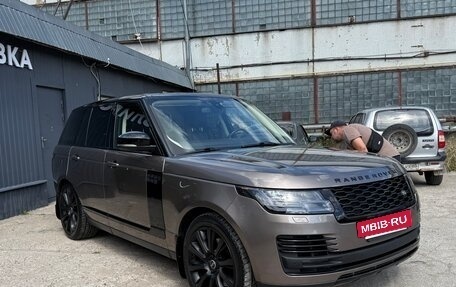Land Rover Range Rover IV рестайлинг, 2015 год, 3 800 000 рублей, 2 фотография