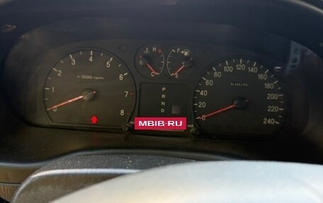 Hyundai Sonata IV рестайлинг, 2004 год, 330 000 рублей, 8 фотография