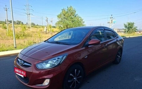 Hyundai Solaris II рестайлинг, 2012 год, 630 000 рублей, 2 фотография